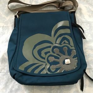 Haiku crossbody